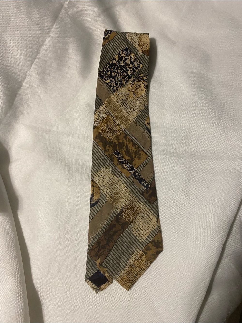 Windsor Brown and Tan Abstract Pattern Silk Tie